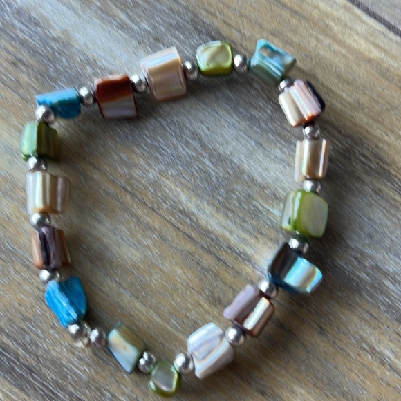 Bracelets - Picture 2 of 3